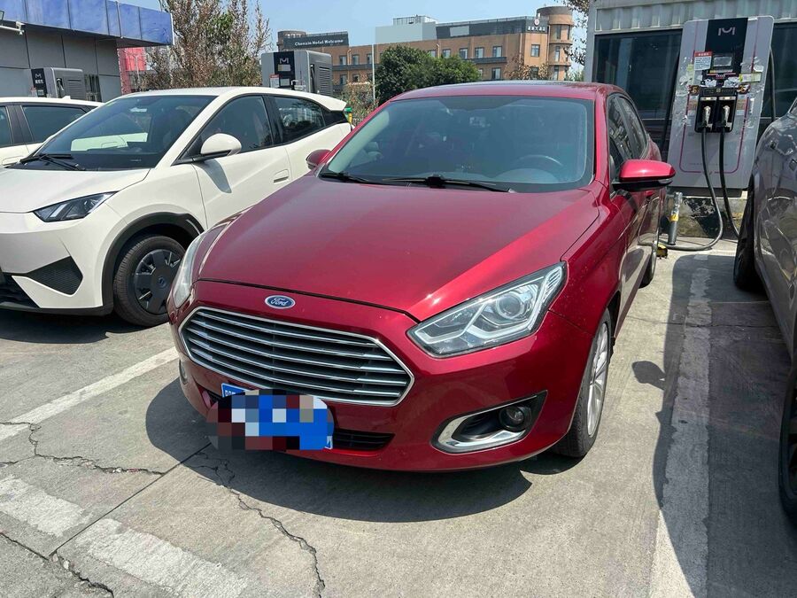 Ford Ford Escort 2017 Focus 1.5 Happiness Edition Trend used car for export from China