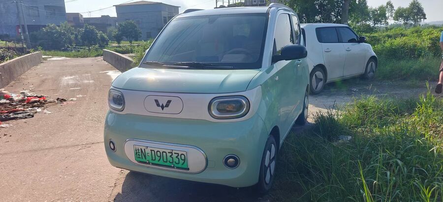 Wuling Wuling 2024 Hongguang MINI EV 215km Advanced Edition used car for export from China