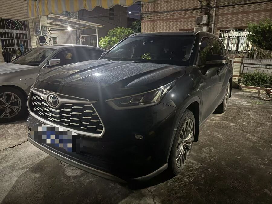 Toyota Toyota 2022 Highlander 2.0T 380T All-Wheel Drive Luxury 7-Seater used car for export from China
