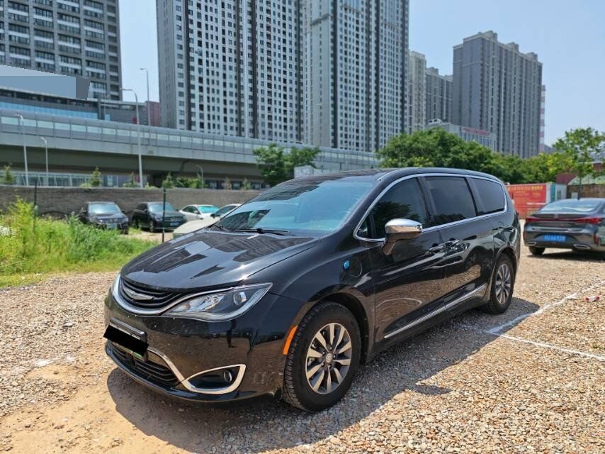 Pacifica Chrysler Pacifica PHEV (Imported) 2019 Pacifica PHEV 3.6 CVT used car for export from China
