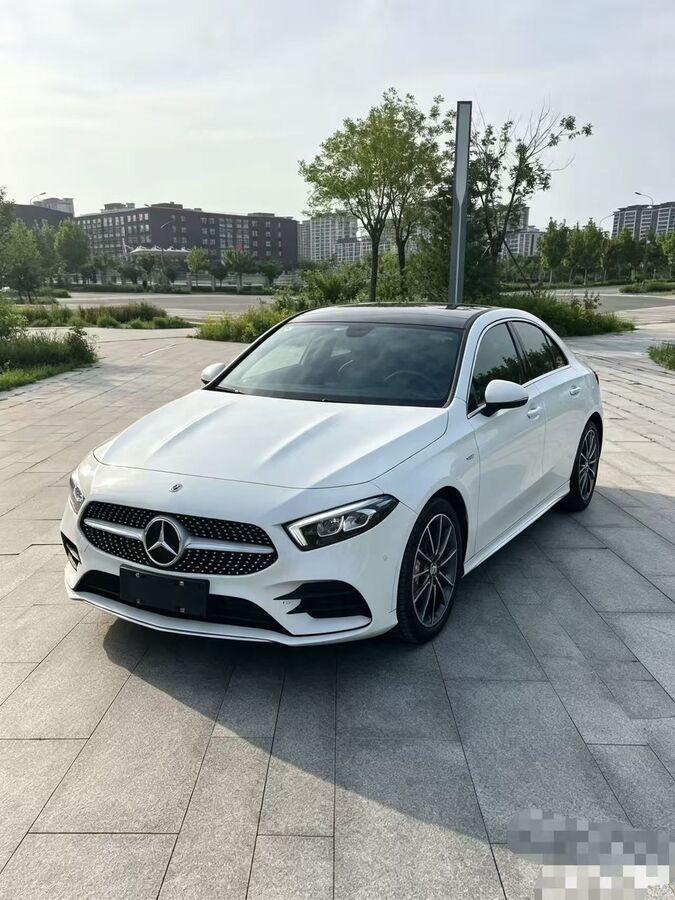 Mercedes Mercedes-Benz A-Class 2022 A 200 L 1.3T Sporty used car for export from China
