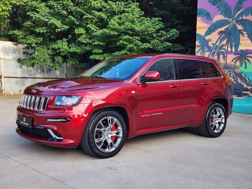 Jeep Grand Cherokee (Imported) 2012 Grand Cherokee 6.4 SRT8