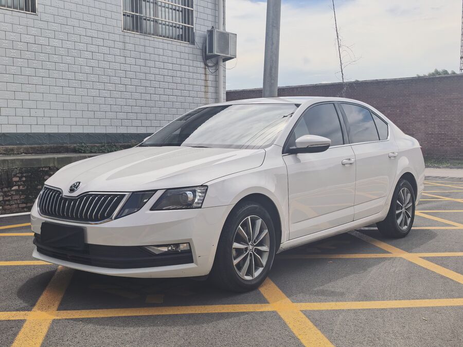 Skoda Skoda 2022 Octavia 1.5 Comfort Edition used car for export from China