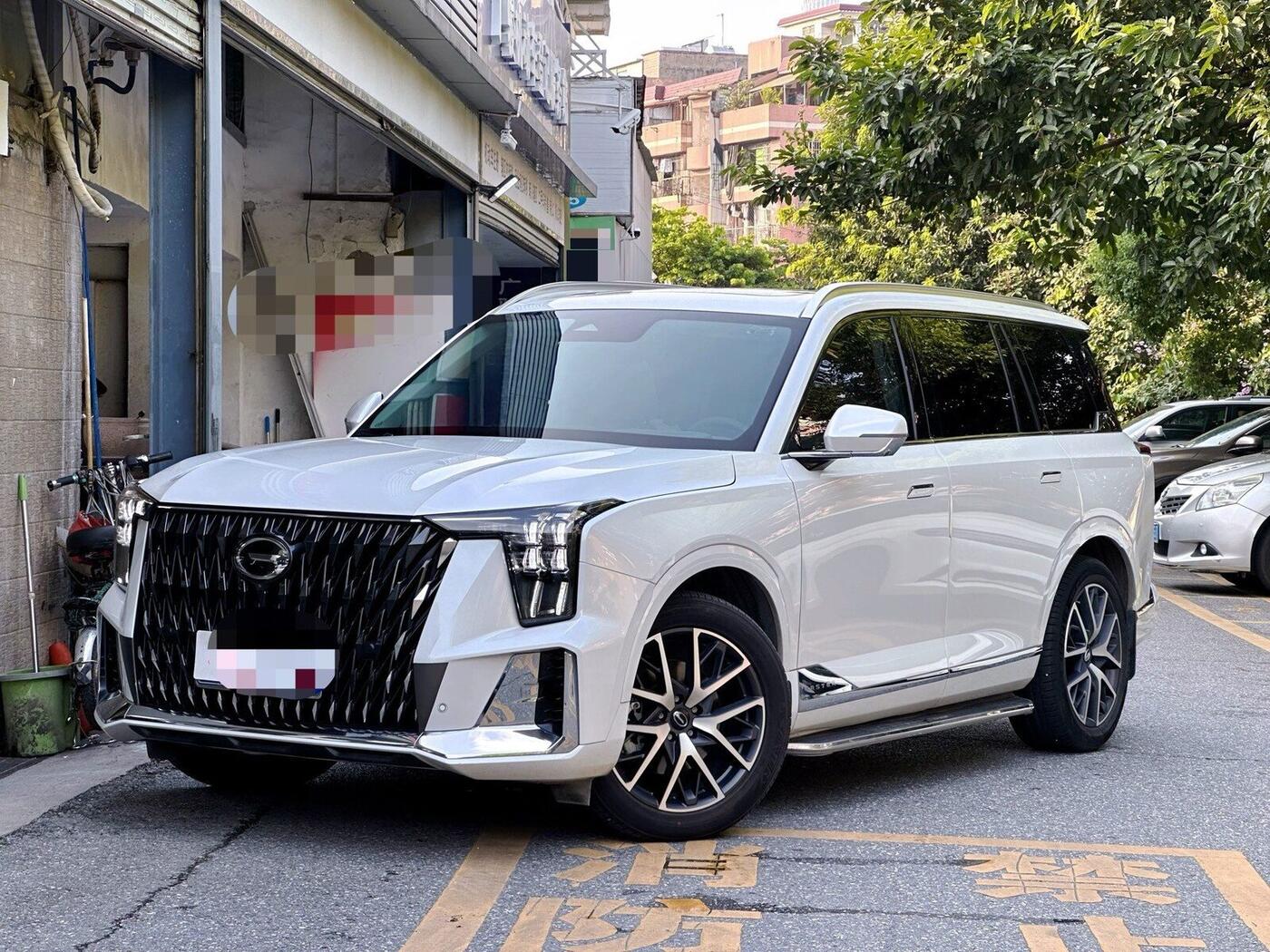 Trumpchi 2022 GS8 Hybrid 2.0 TM CVT Two-Wheel-Drive Prestige Six-Seater