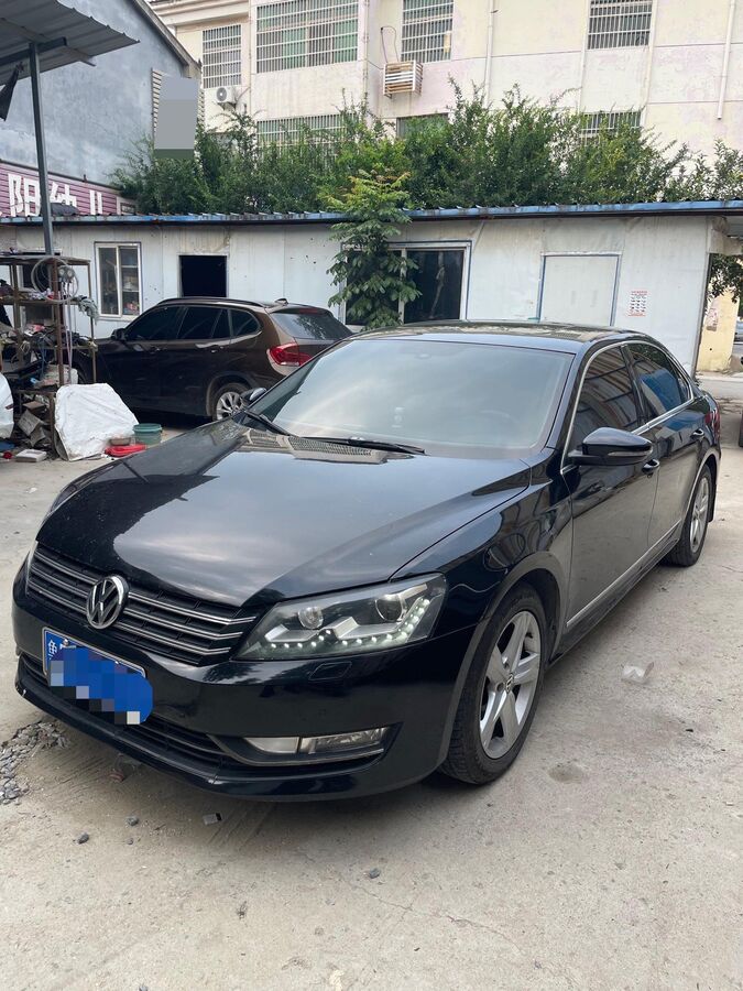 Volkswagen Volkswagen 2014 Passat 1.8 TSI Royal Edition used car for export from China