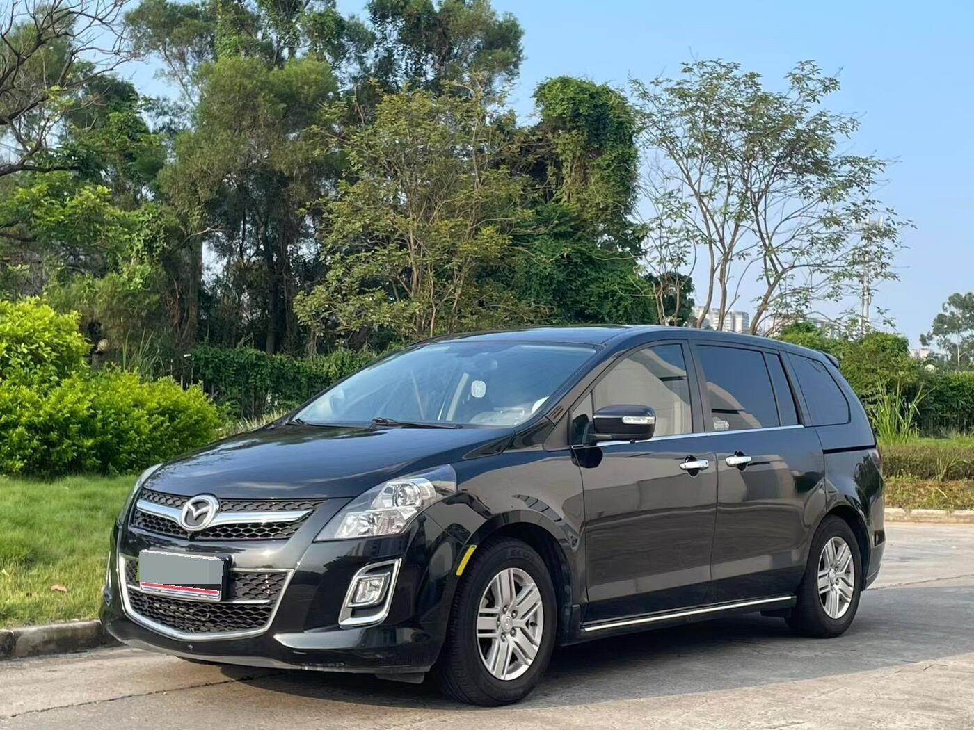 Mazda 2013 Mazda 8 2.5 Supreme