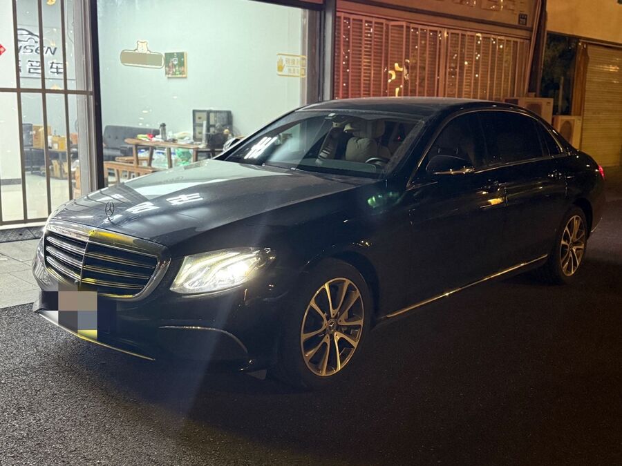 Mercedes Mercedes-Benz E-Class 2018 E 300 L 2.0T Luxury used car for export from China