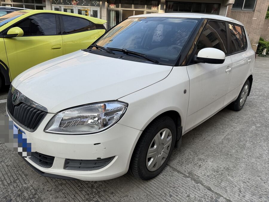 Skoda Skoda Fabia 2012 Polo 1.4 Crystal Edition used car for export from China