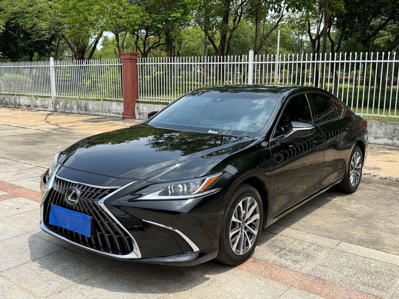 Lexus ES (Imported) 2022 ES300h 2.5 Continuously Variable Transmission Excellence Edition