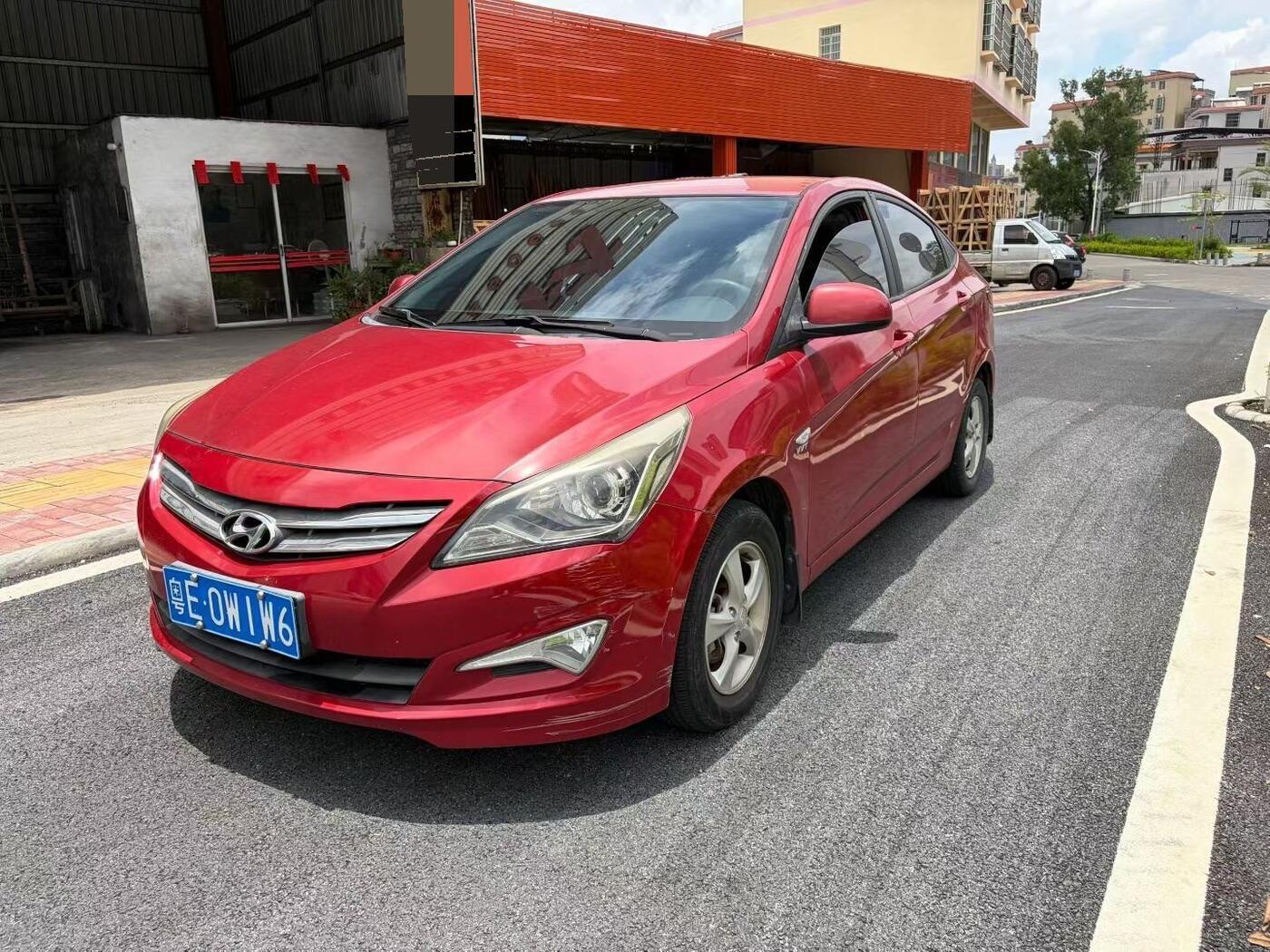Hyundai Reina 2014 Accent 1.4 GLS Smart