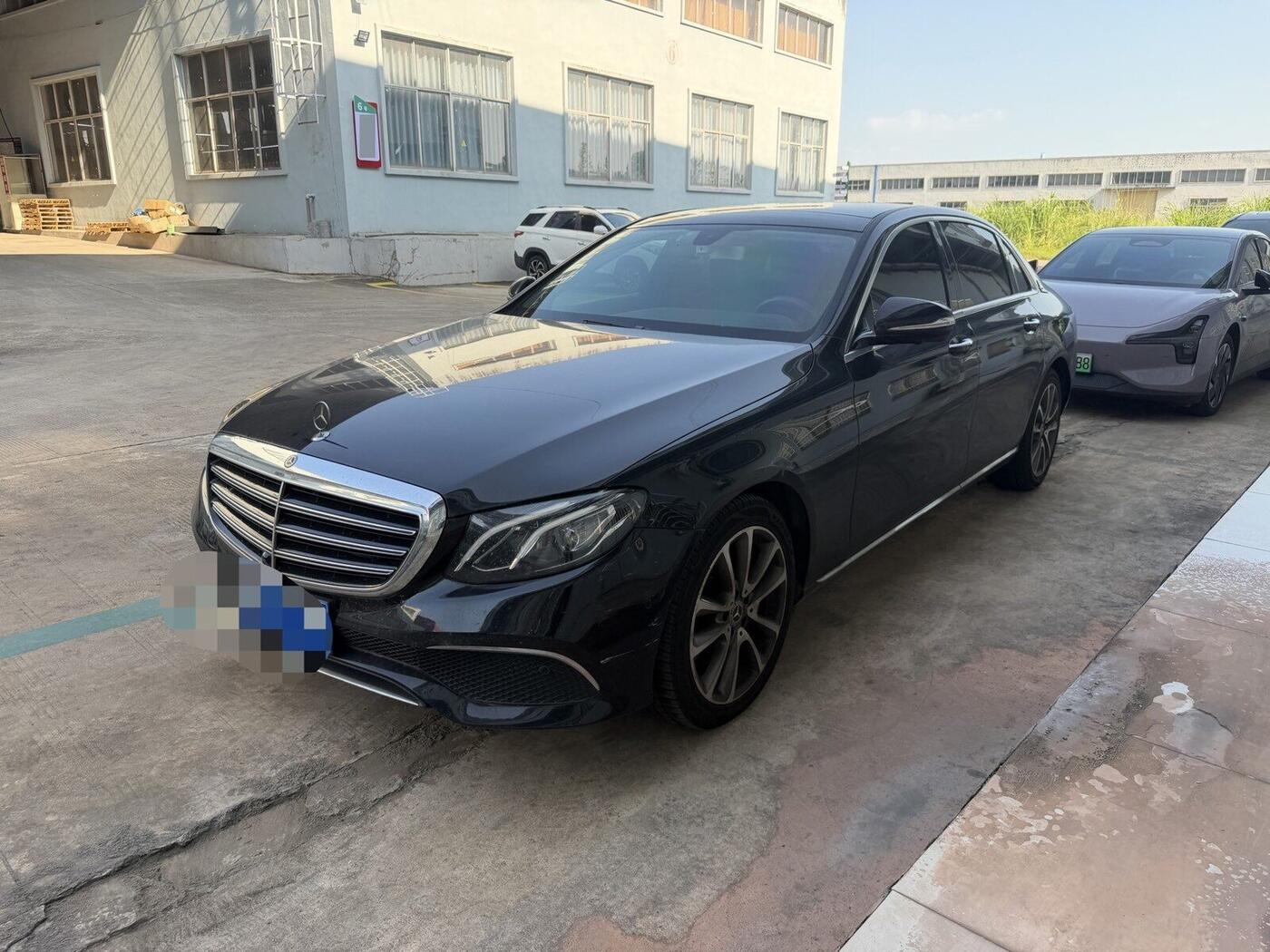 Mercedes-Benz E-Class 2018 E 300 L 2.0T Sport & Luxury (facelift)