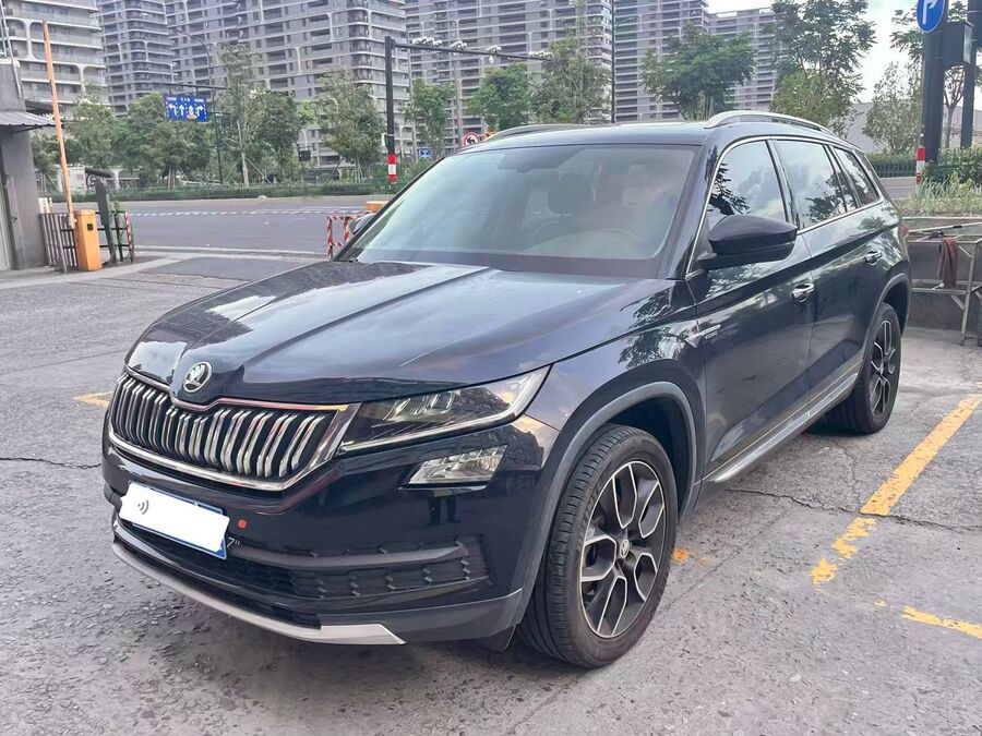 Skoda Skoda 2017 Kodiaq 1.8 TSI TSI330 2WD Luxury 7-seater used car for export from China